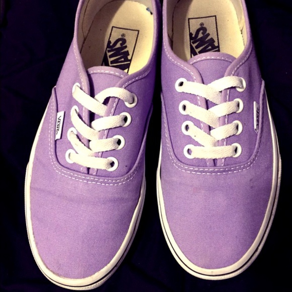lavender vans!